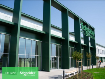Schneider Electric otvorio novu pametnu fabriku u Mađarskoj, koja će doprineti povećanju proizvodnog kapaciteta za Evropu 